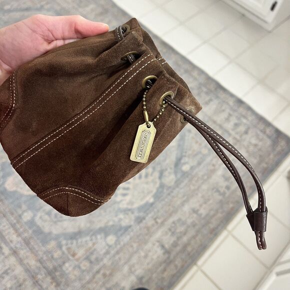 COACH Vintage Mini Drawstring Wristlet handbag Chocolate Brown Suede EUC 6” x 6” - Picture 7 of 12